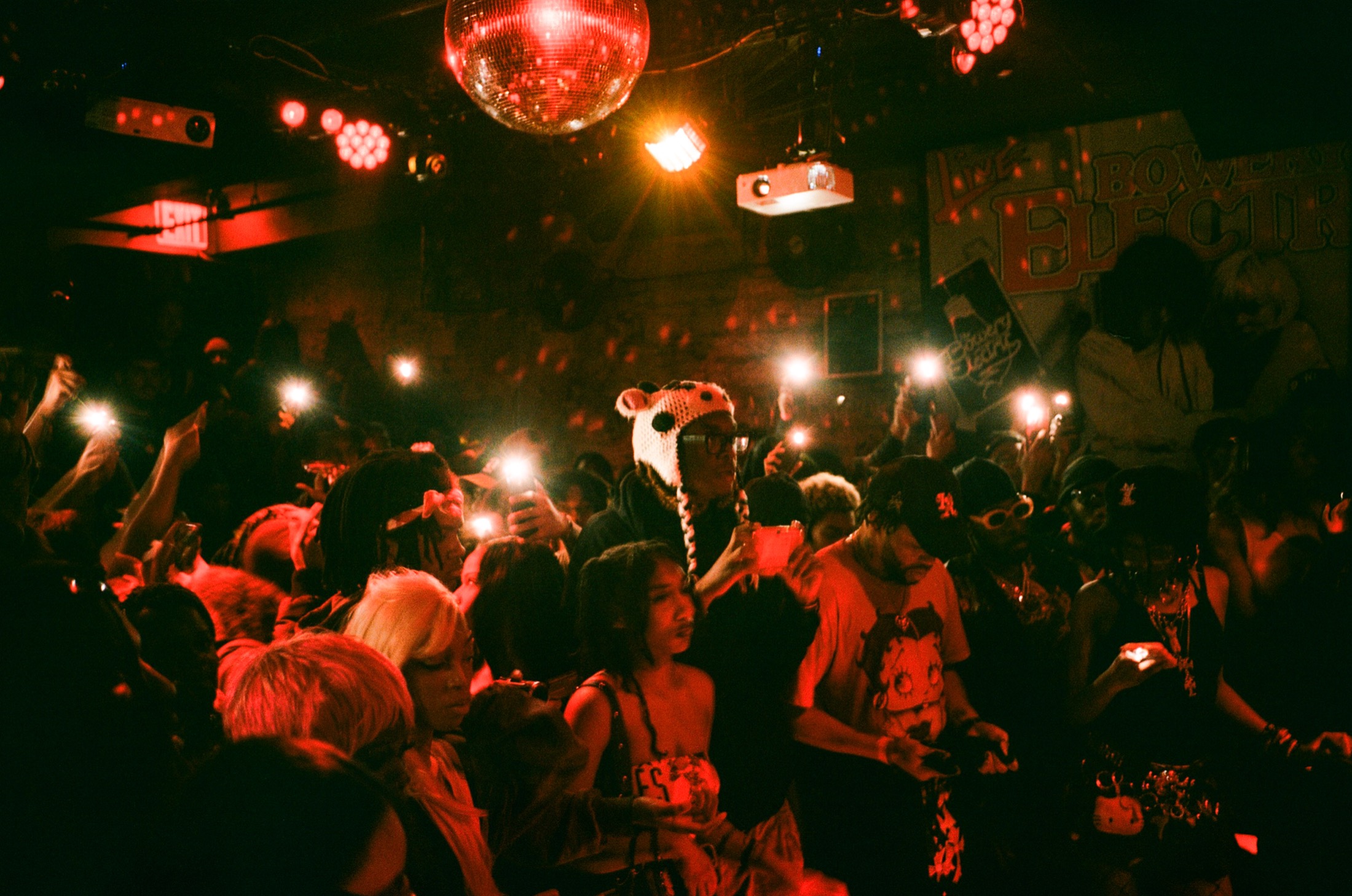 Packed crowd at the Enjoy The Ride headline show photographed by Ellen Lee