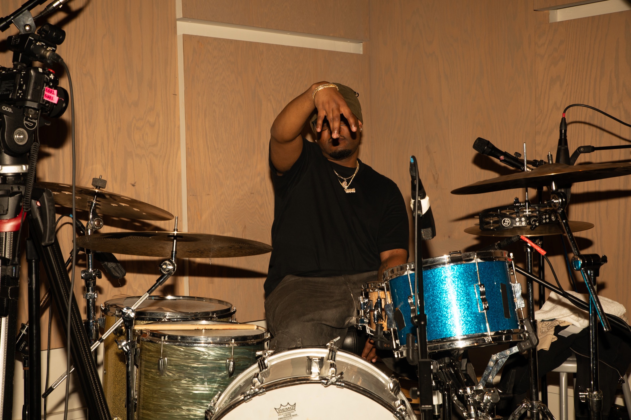 Close performance image of Supah Mario at Gary’s Electric photographed by Colin Padulo
